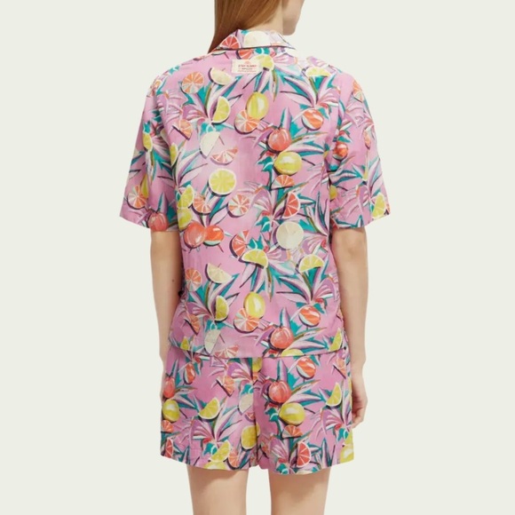 Camp shirt & High rise casual printed shorts set - Picture 7 of 16